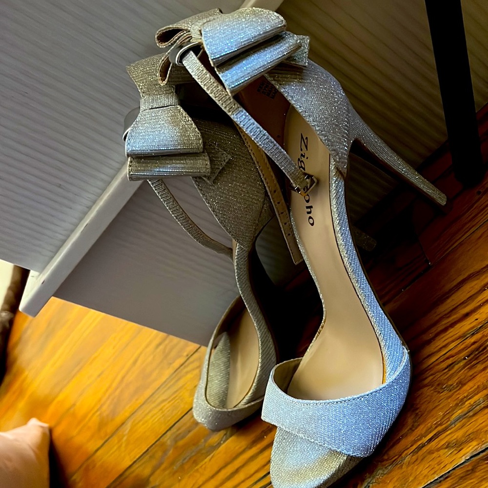 Zigi Soho Womens Remi Open Toe Special Occasion Ankle Strap Sandals